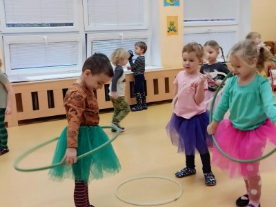Tančí kluci i holky