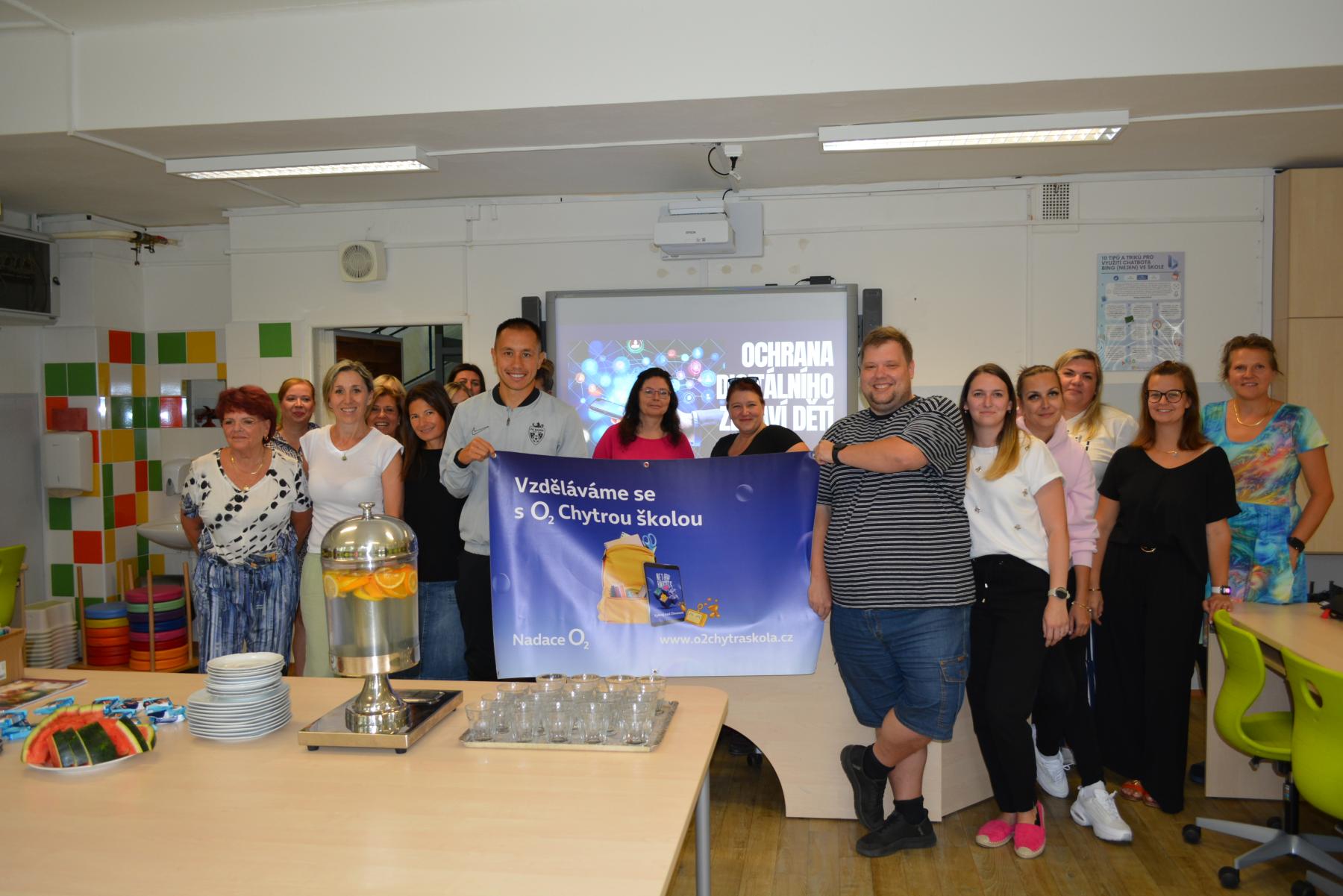 DALŠÍ VZDĚLÁVÁNÍ NEJEN PEDAGOGŮ V PŘÍPRAVNÉM TÝDNU